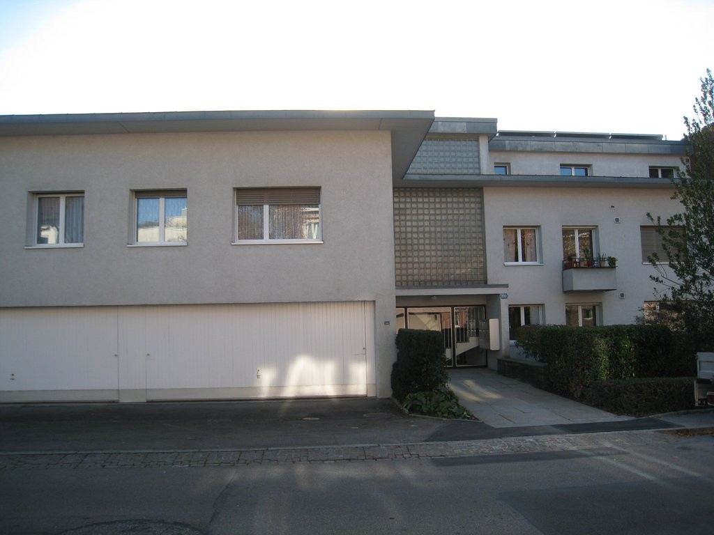 5 rooms apartment