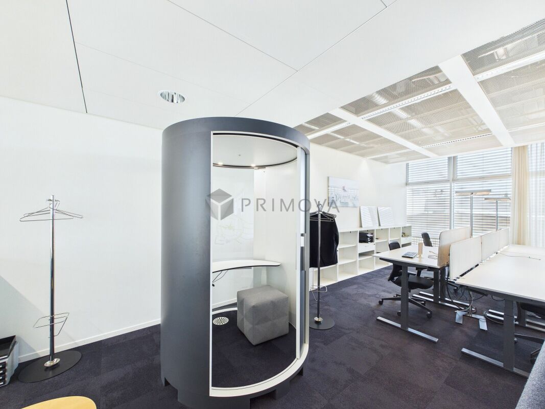 417m² office