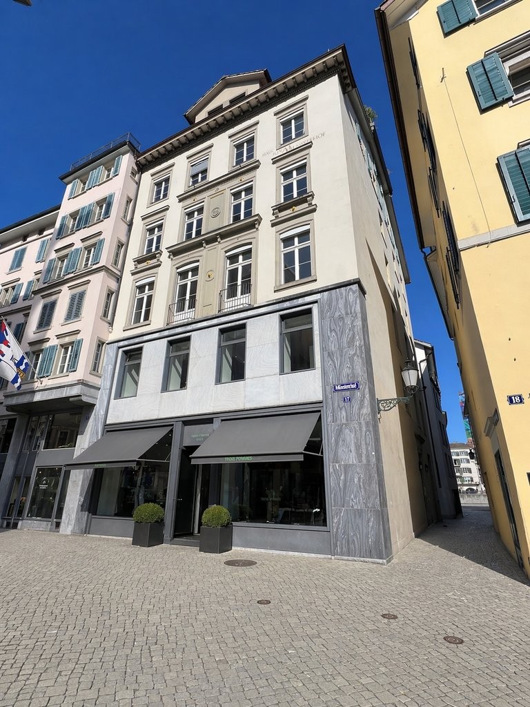 135m² office