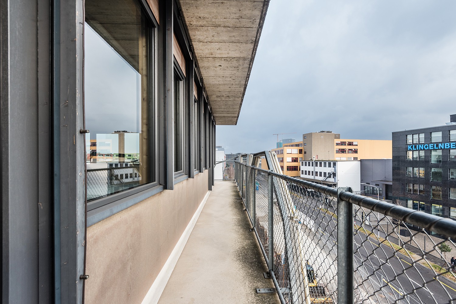 523m² bureau