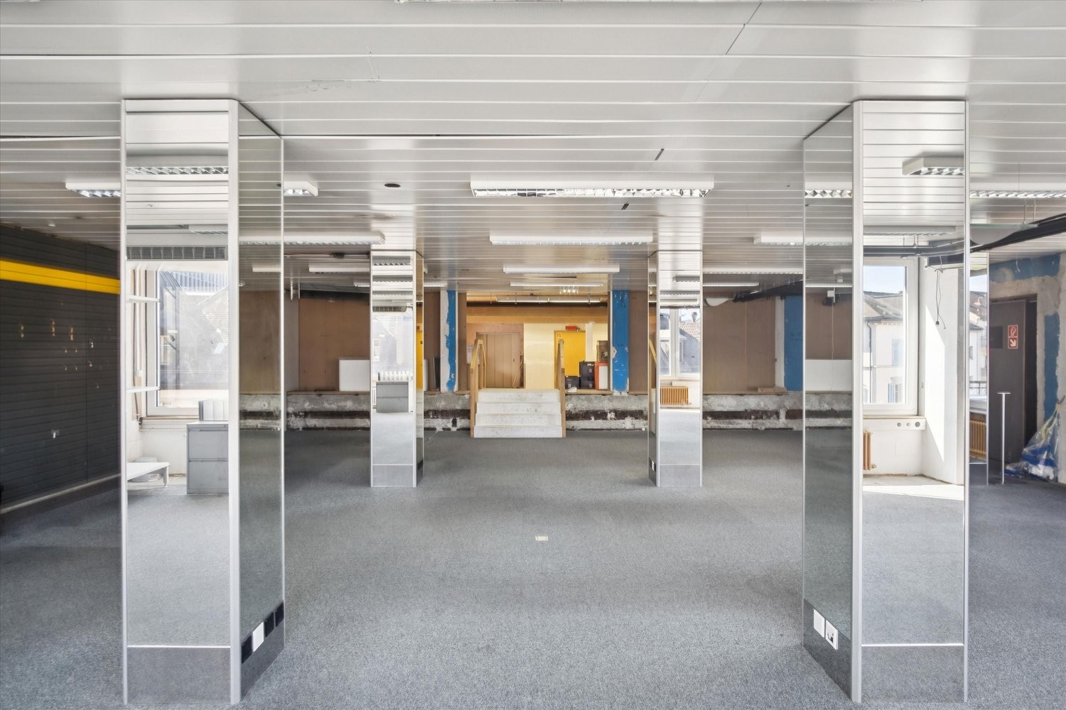 400m² commercial
