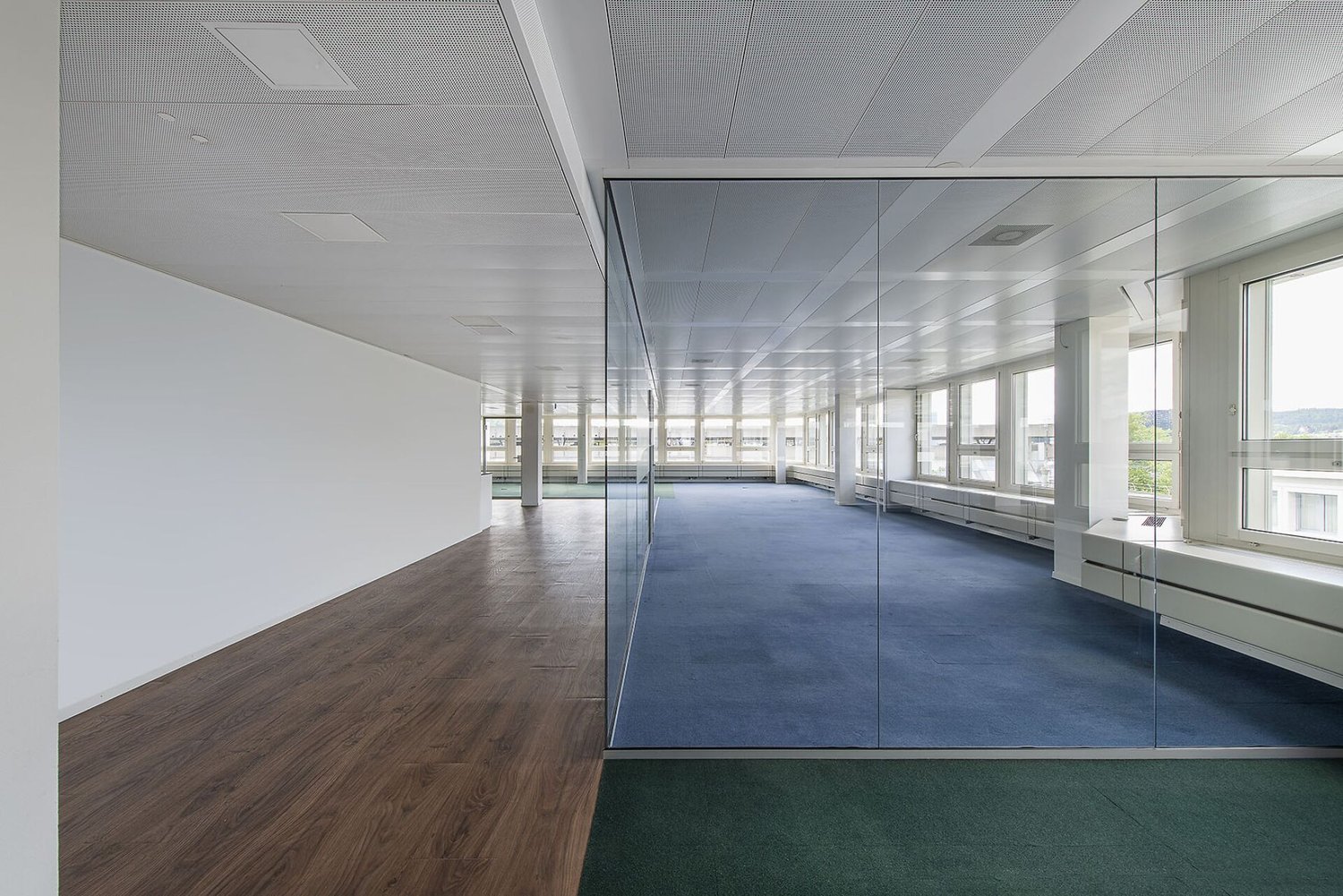 1912m² de bureaux