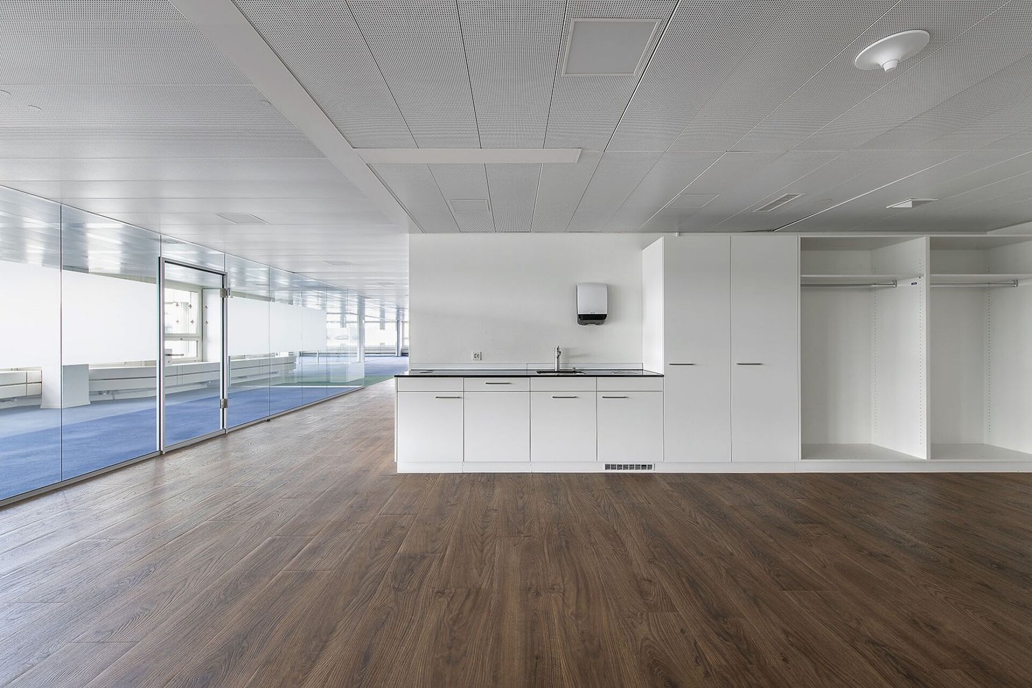 1912m² de bureaux