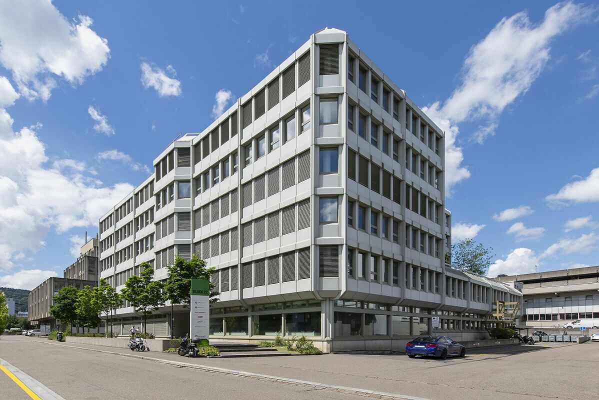 1912m² de bureaux