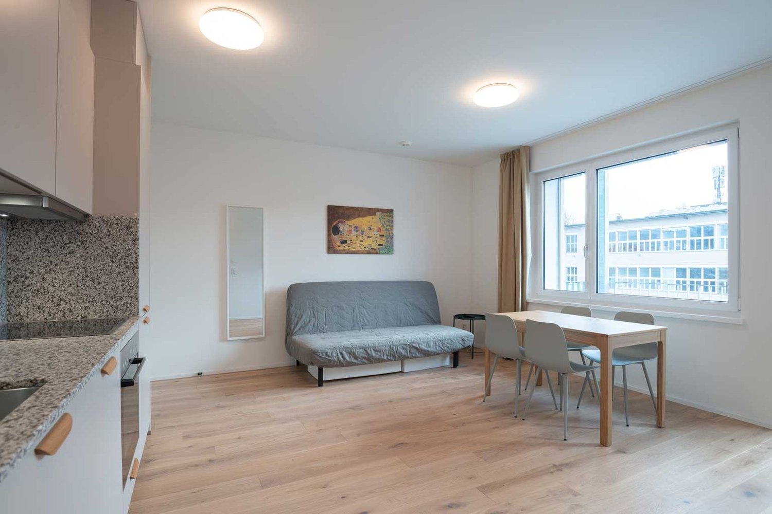 2 rooms furnished flat