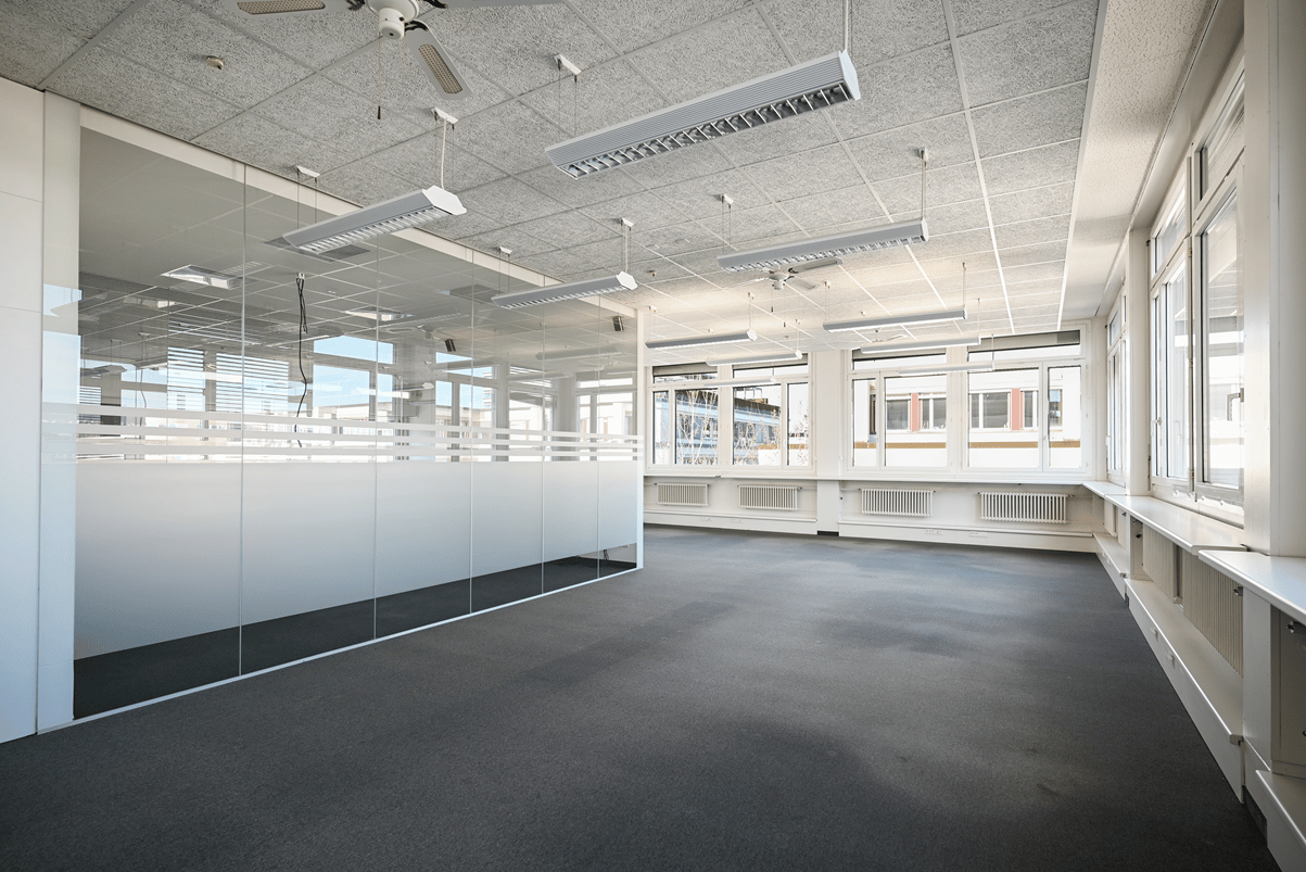 267m² office