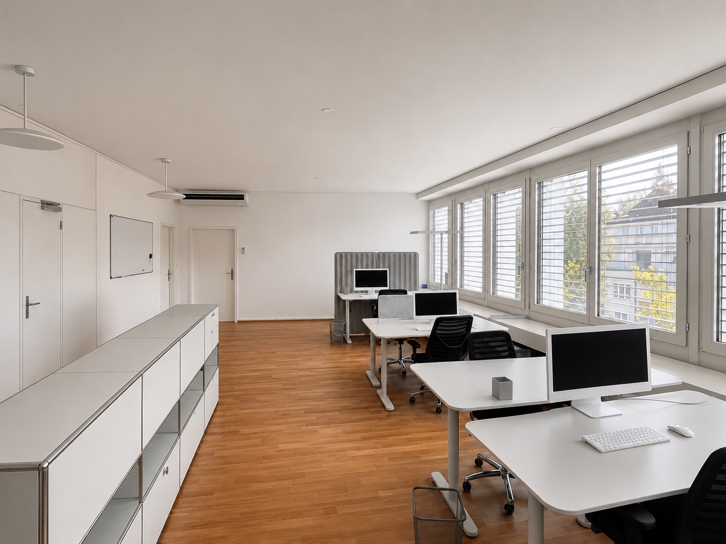 100m² commercial