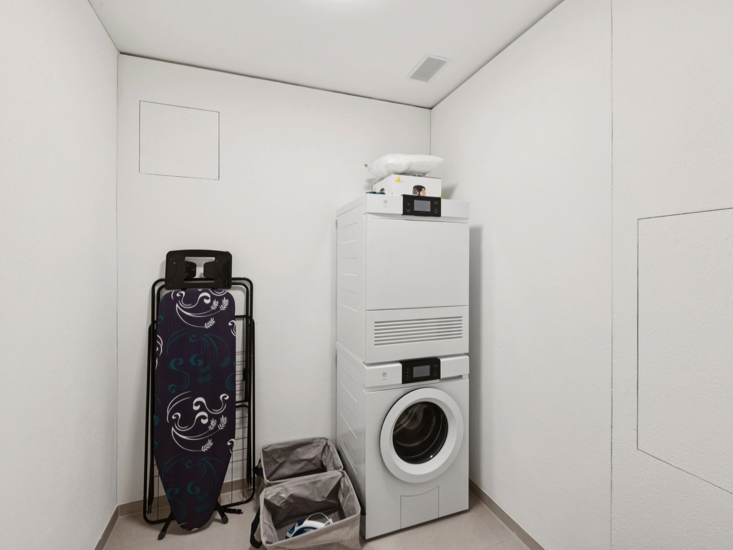 2 ½ rooms furnished flat