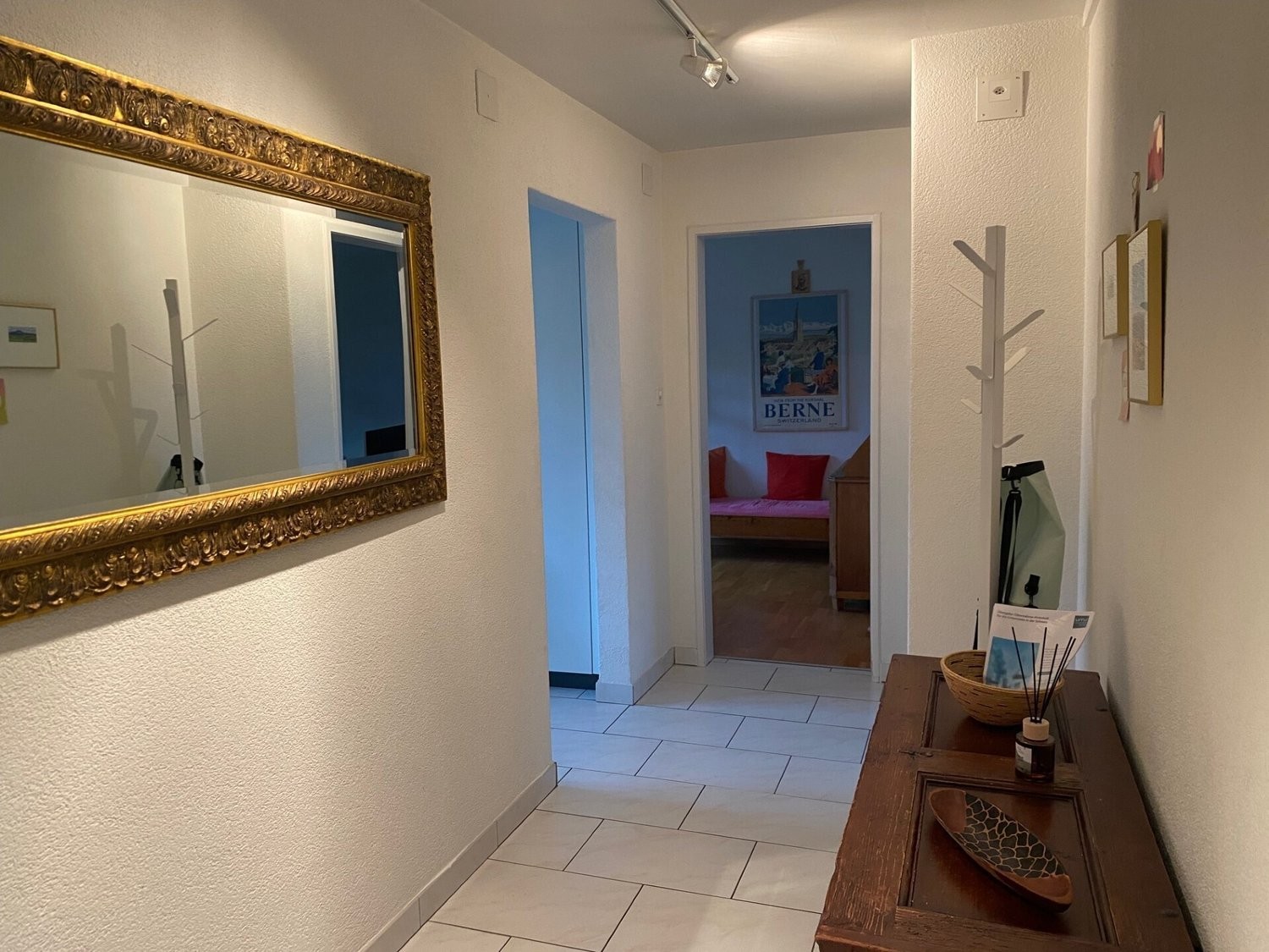 3 rooms furnished flat