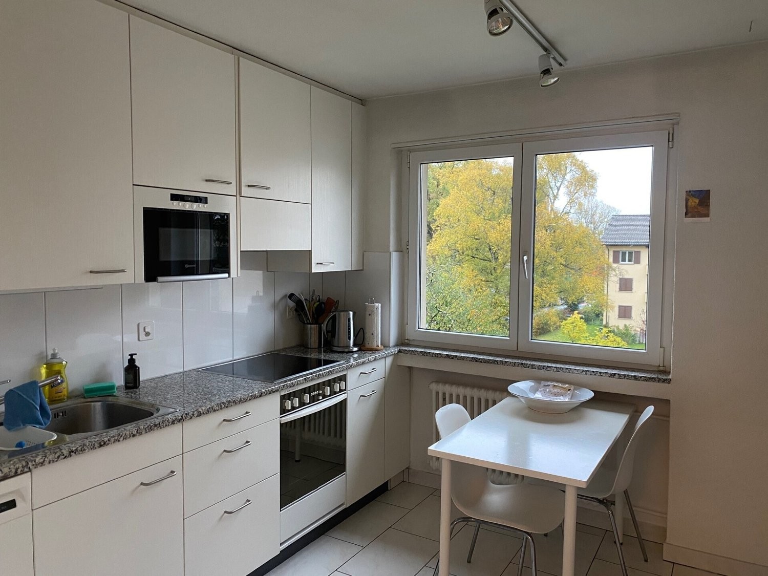 3 rooms furnished flat