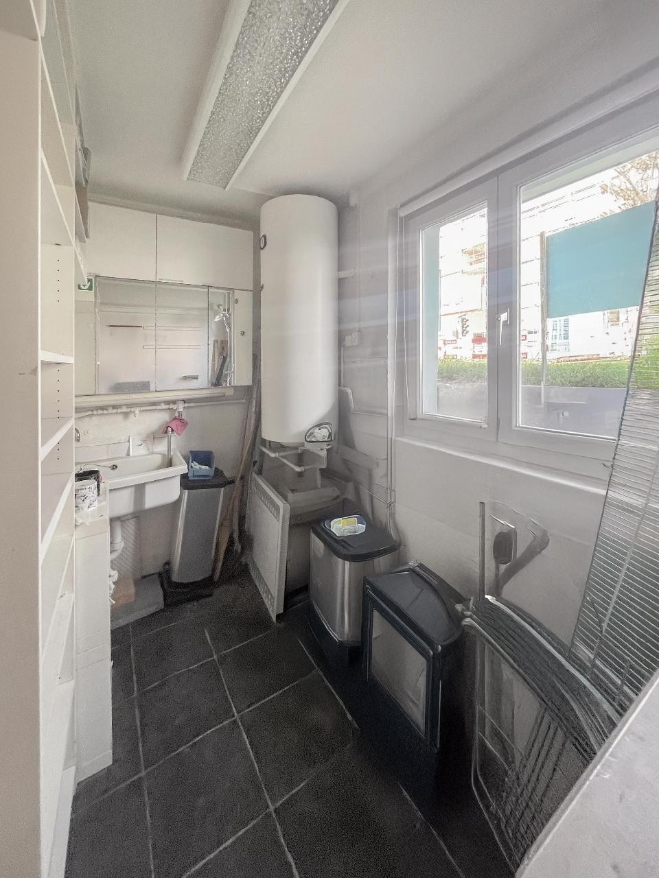 45m² commercial