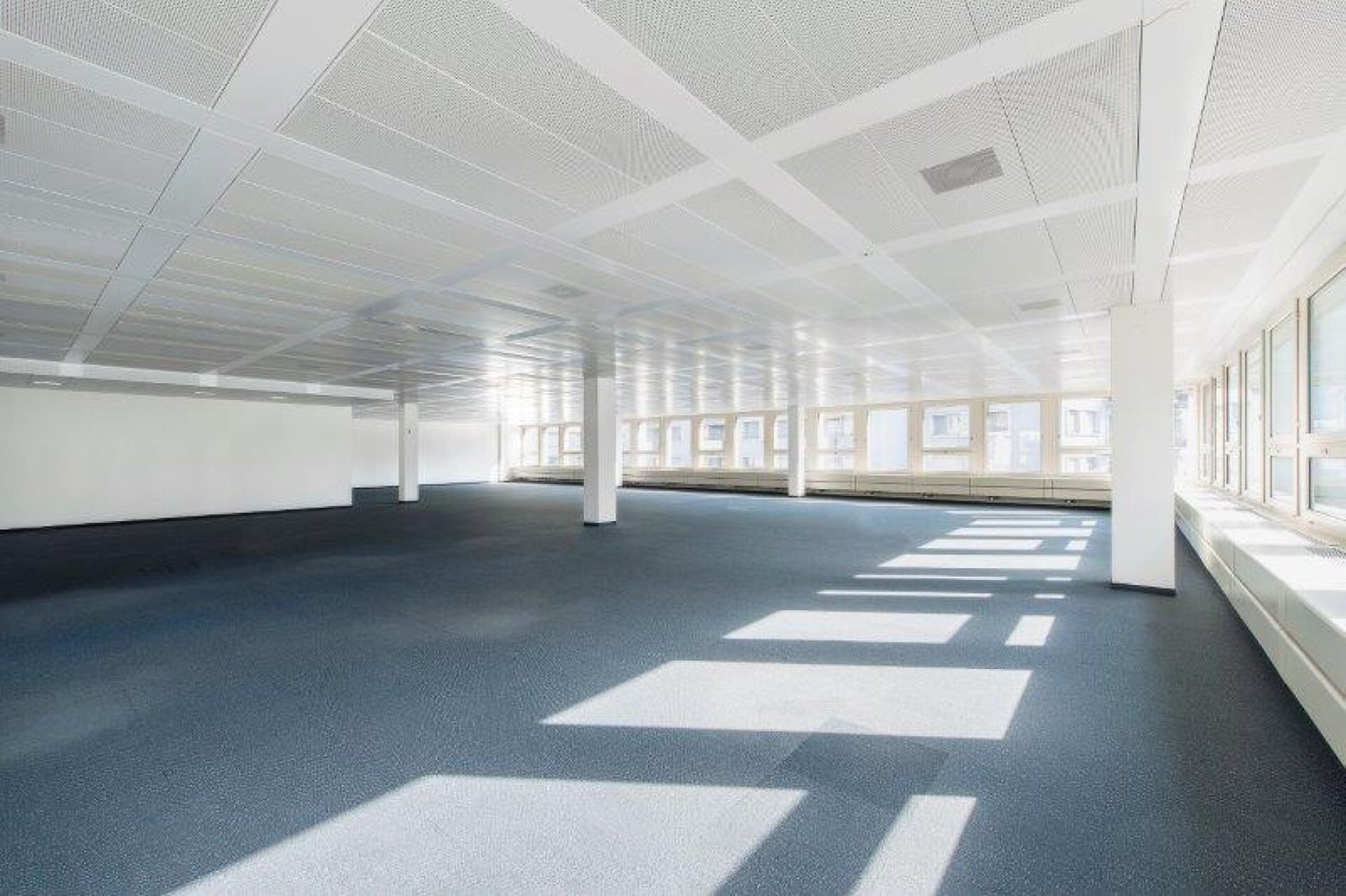 600m² de bureaux