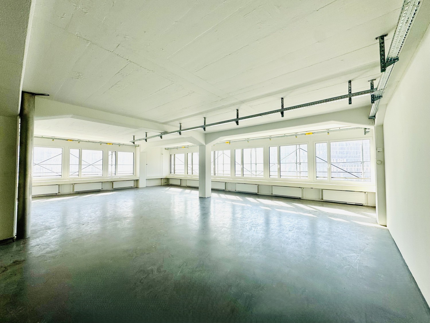 158m² office