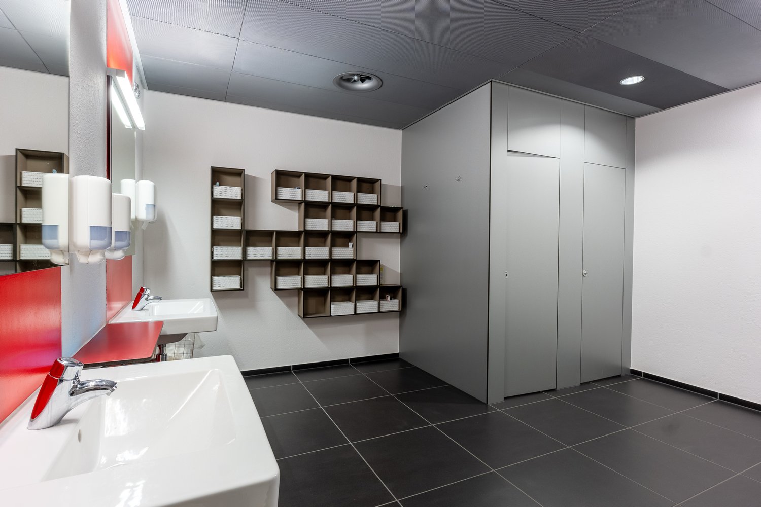 479m² office