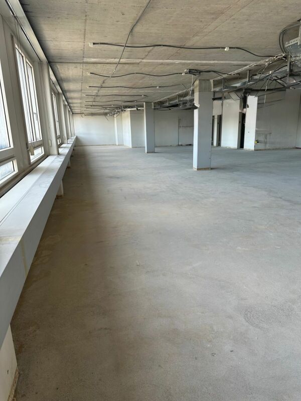 420m² bureau
