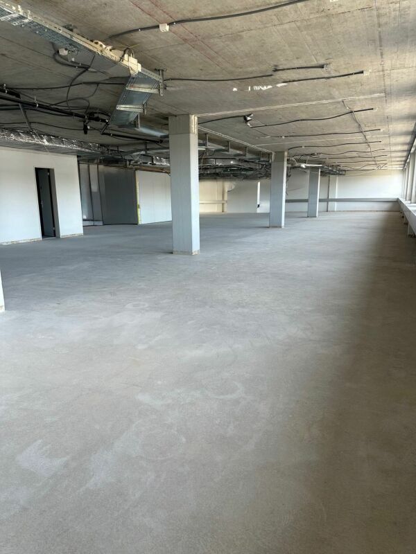 420m² bureau