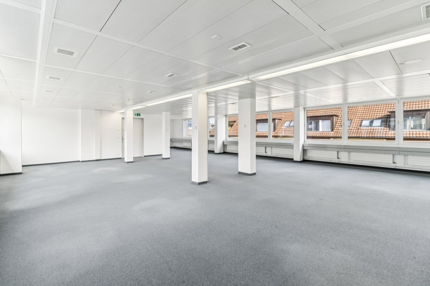 161m² office