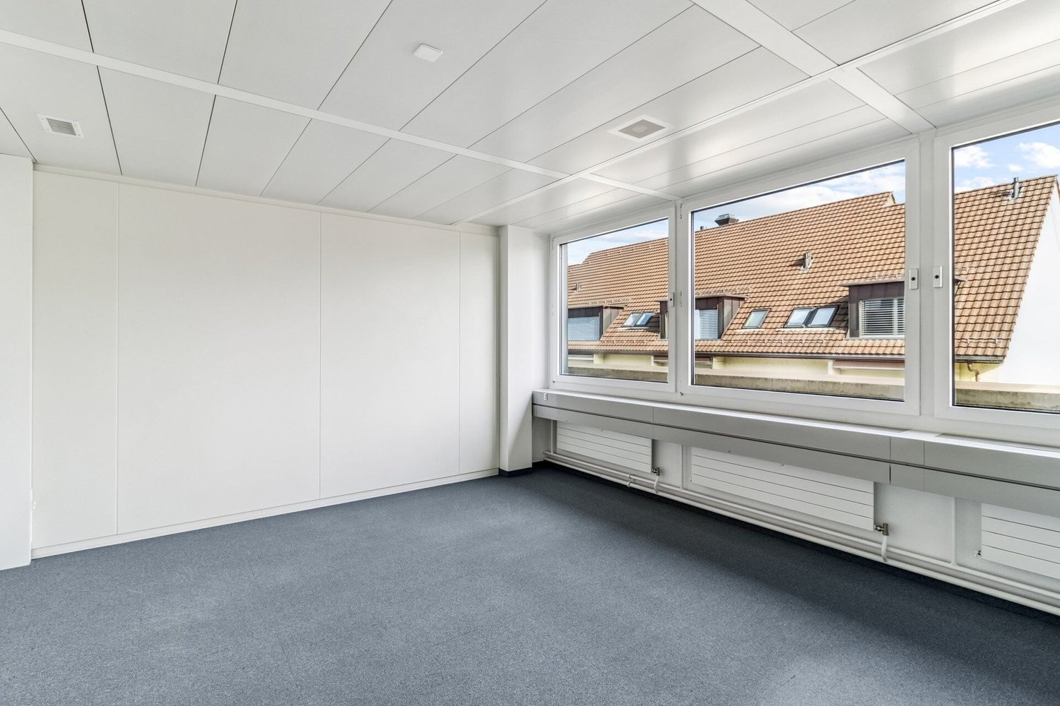 161m² office