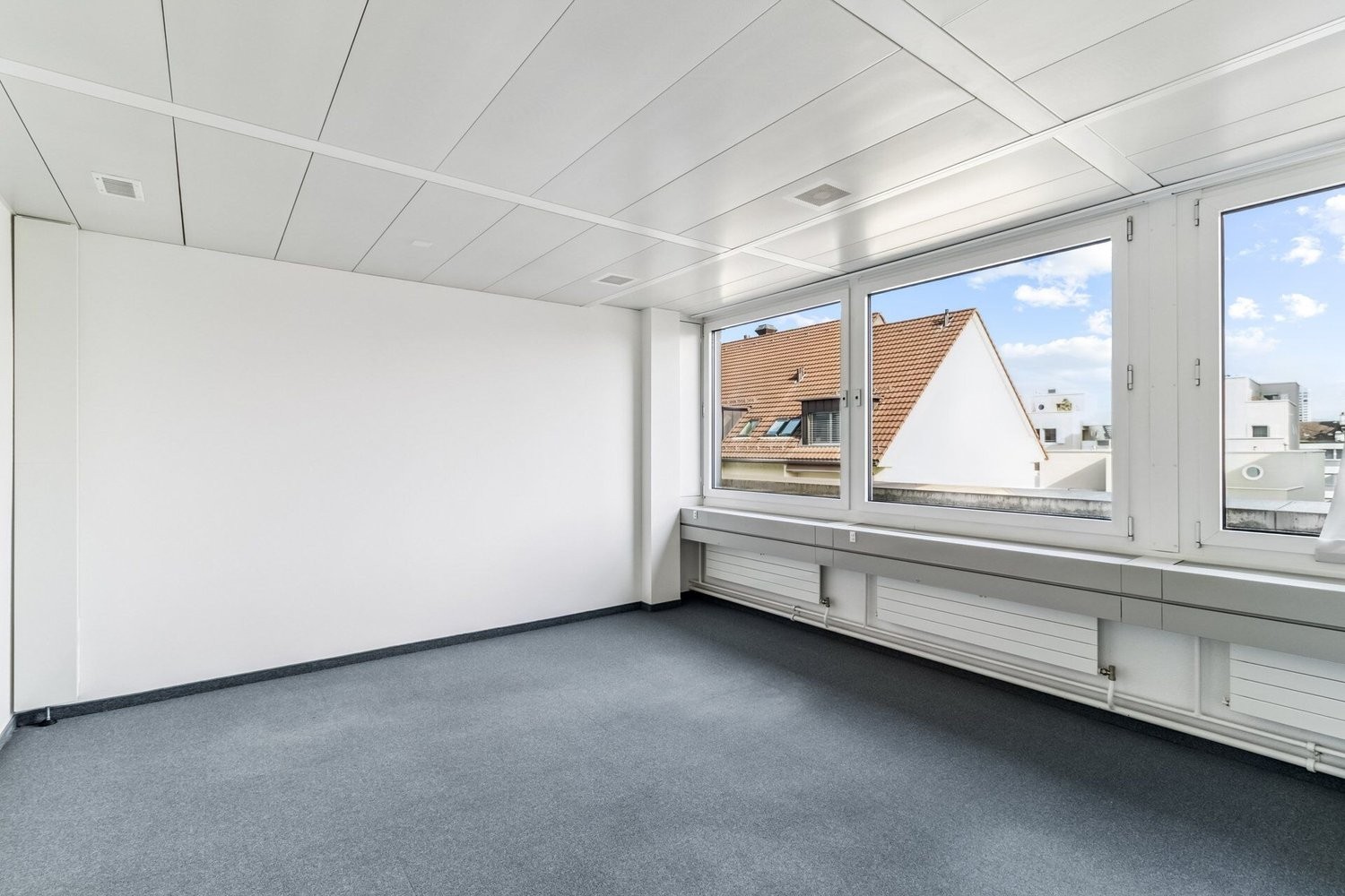 161m² office