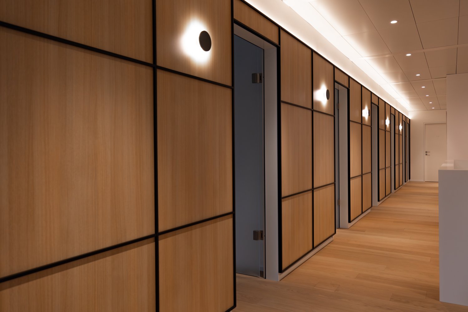 360m² office