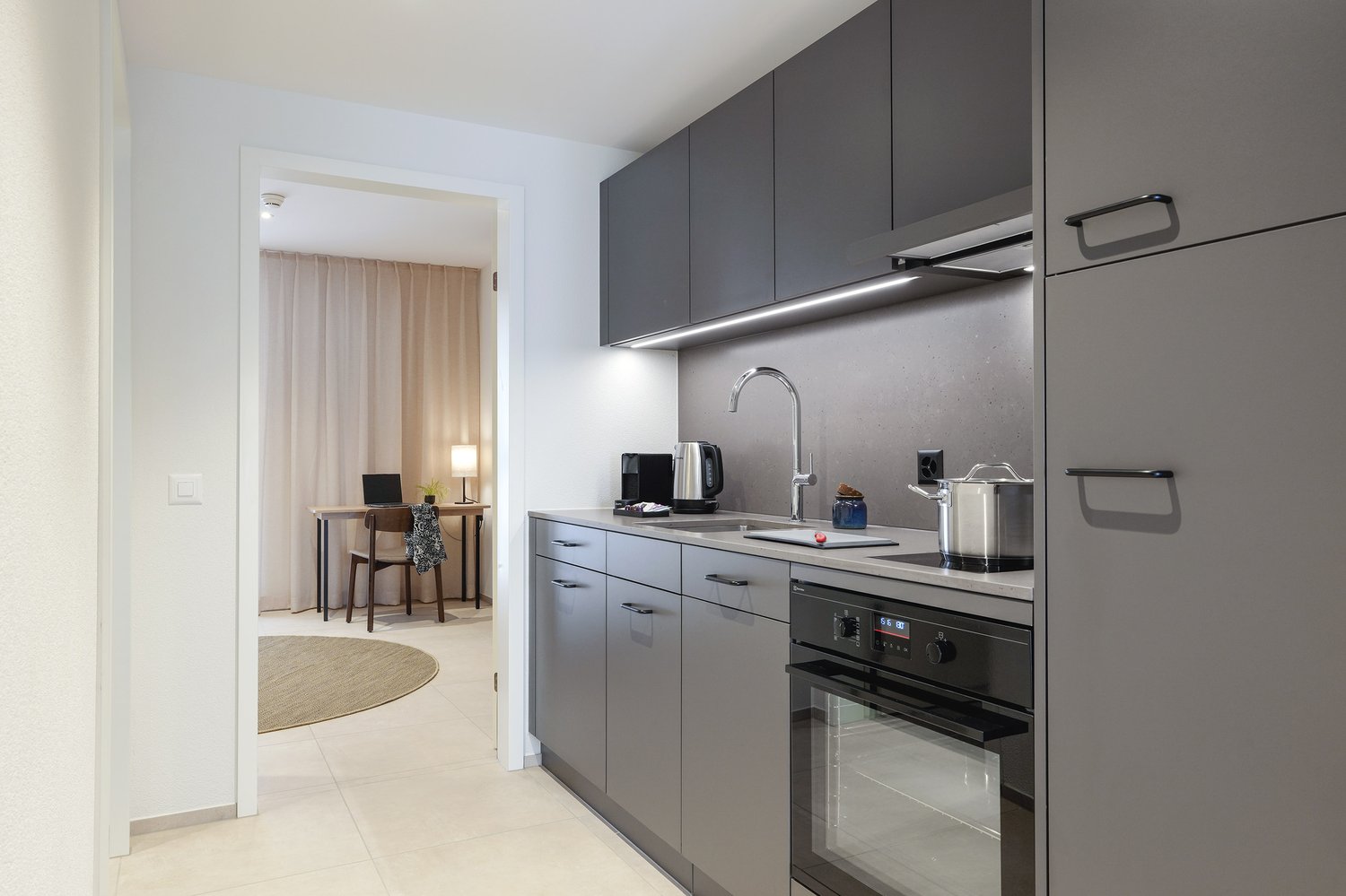 2 rooms furnished flat
