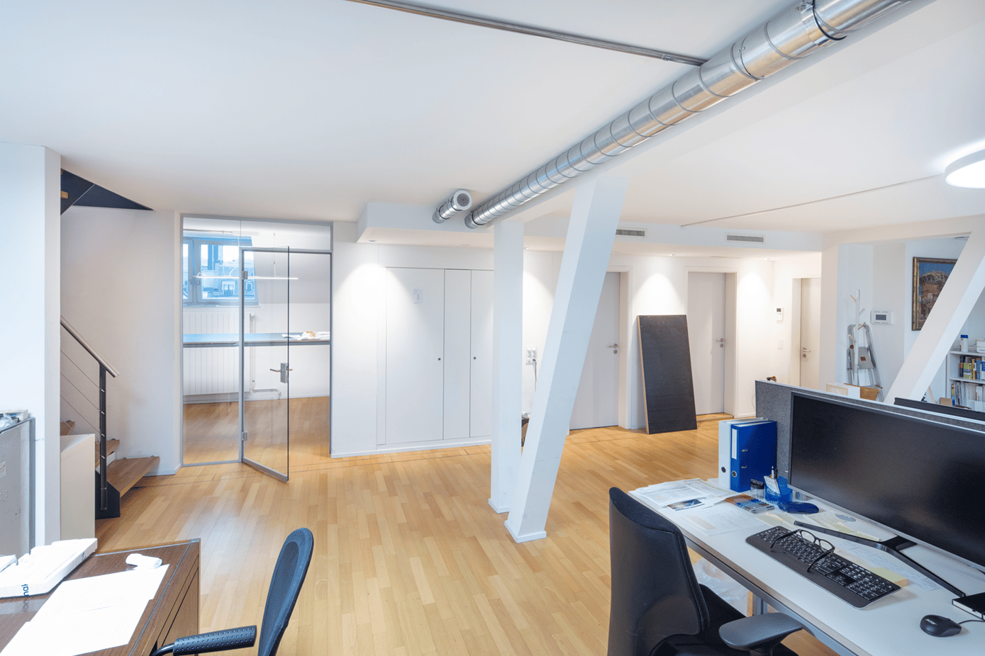 150m² office