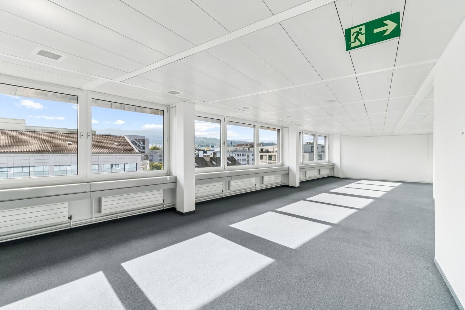 161m² office