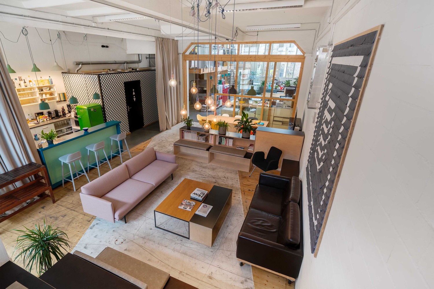 240m² office
