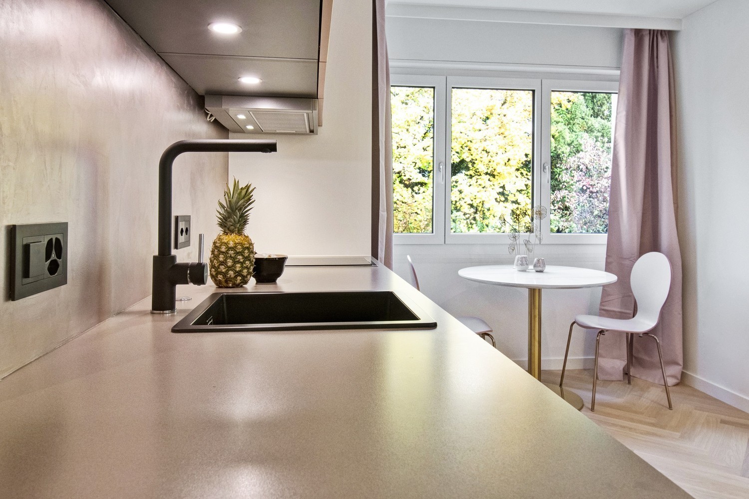 2 rooms furnished flat
