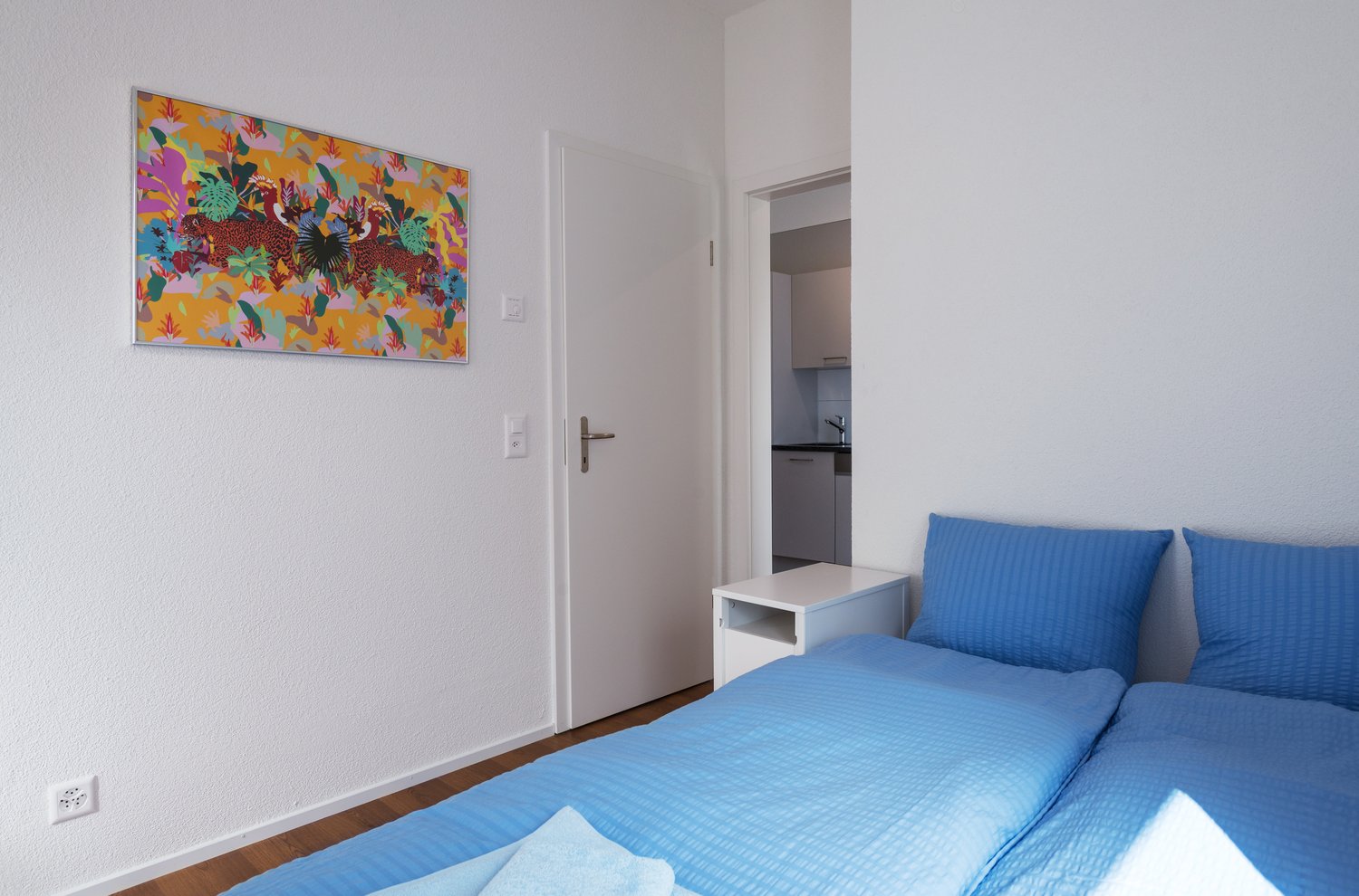 2 rooms furnished flat