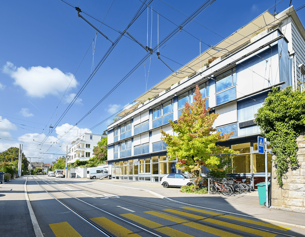 654m² commercial