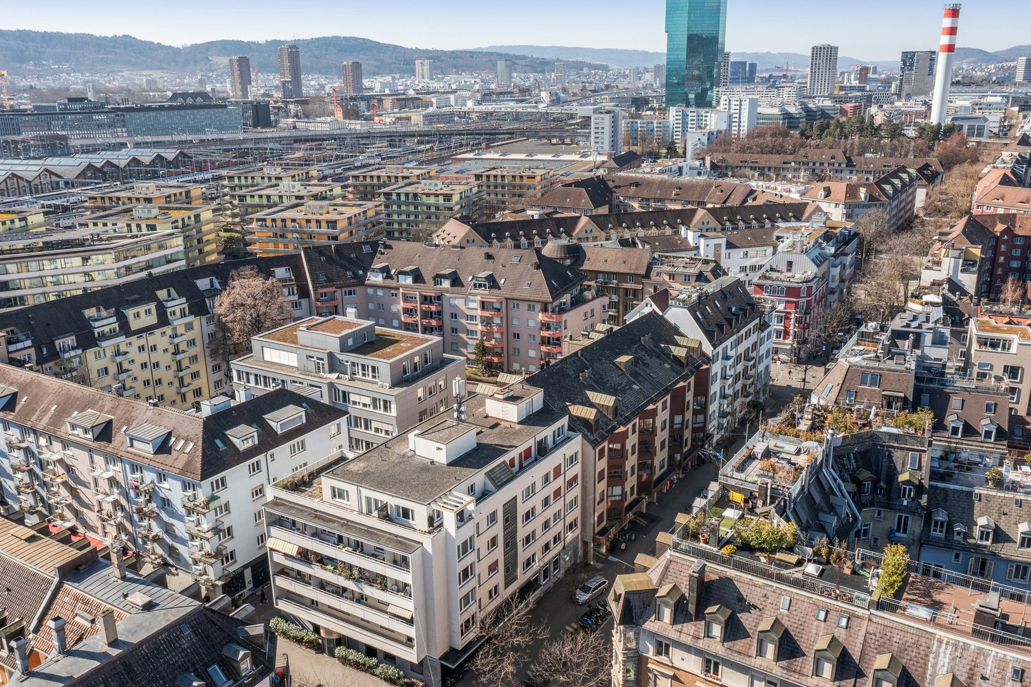 346m² office