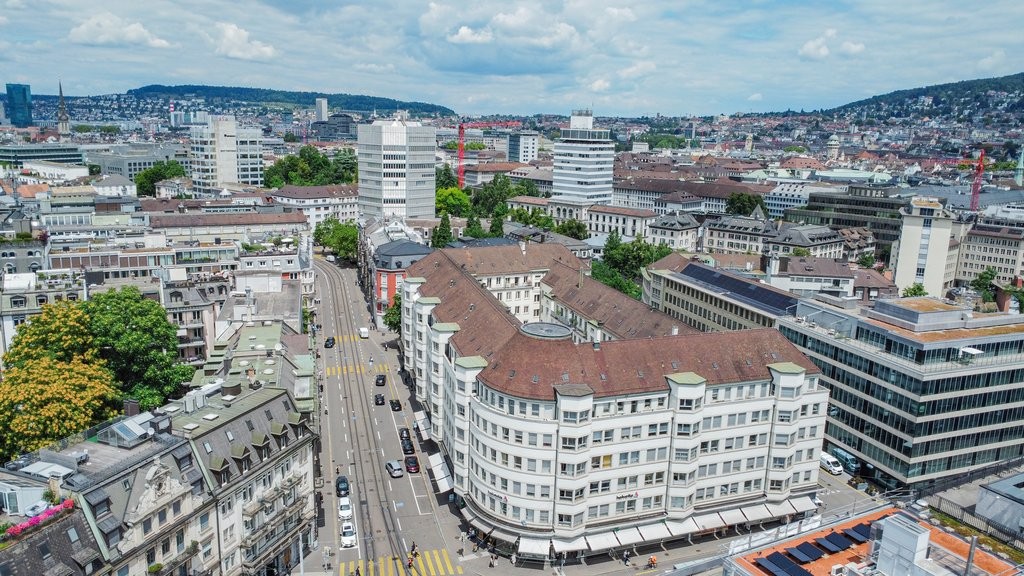 114m² office