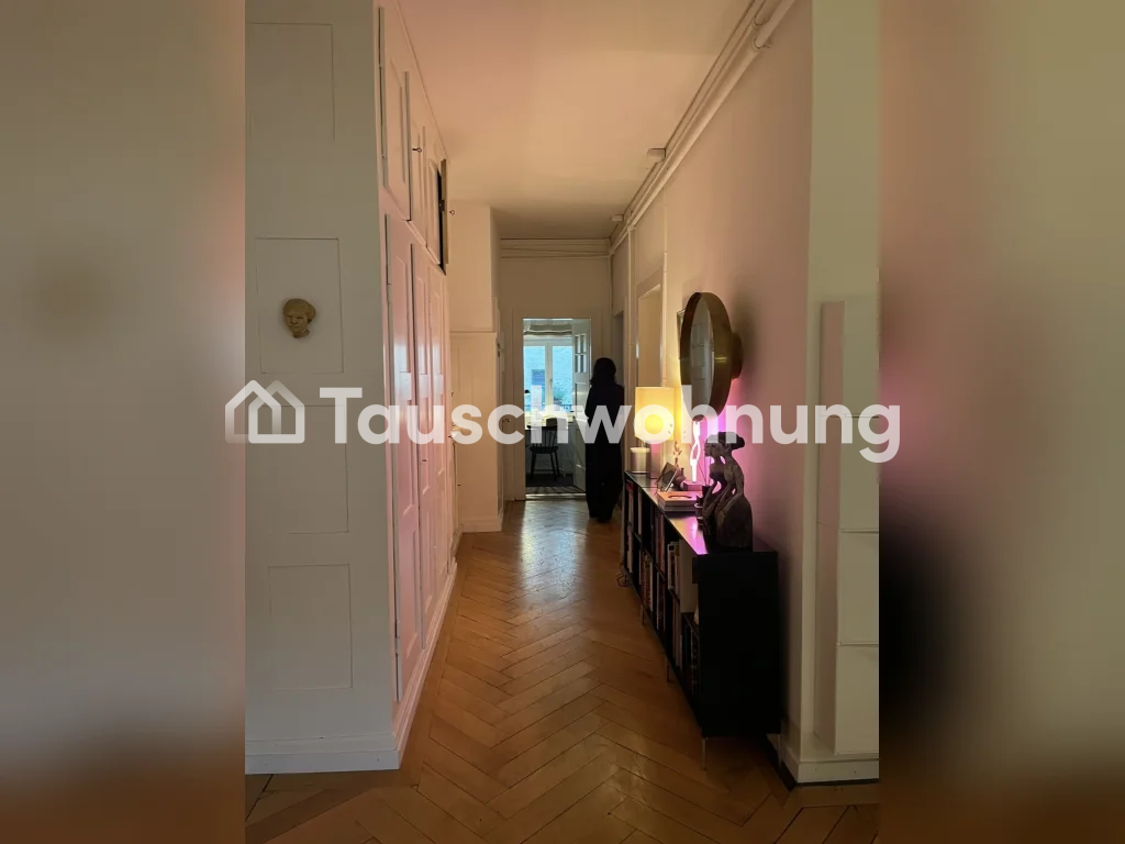 5 rooms apartment