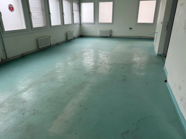 440m² commercial