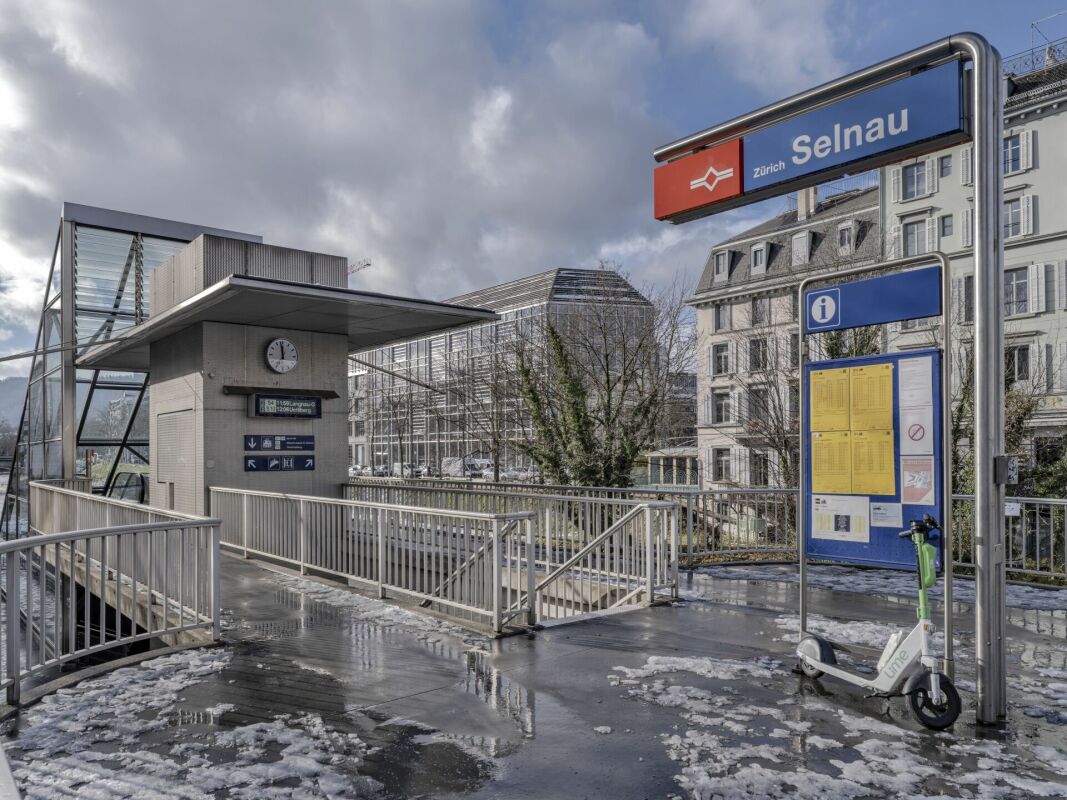 864m² office
