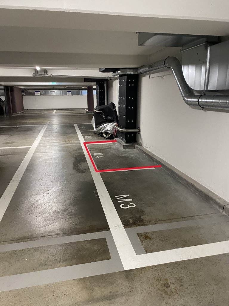 Parcheggio per biciclette coperto