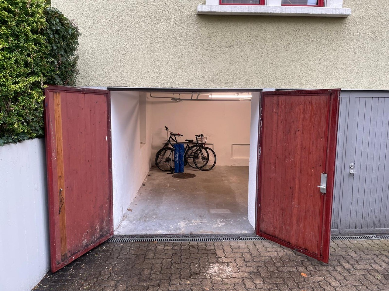 Single garage