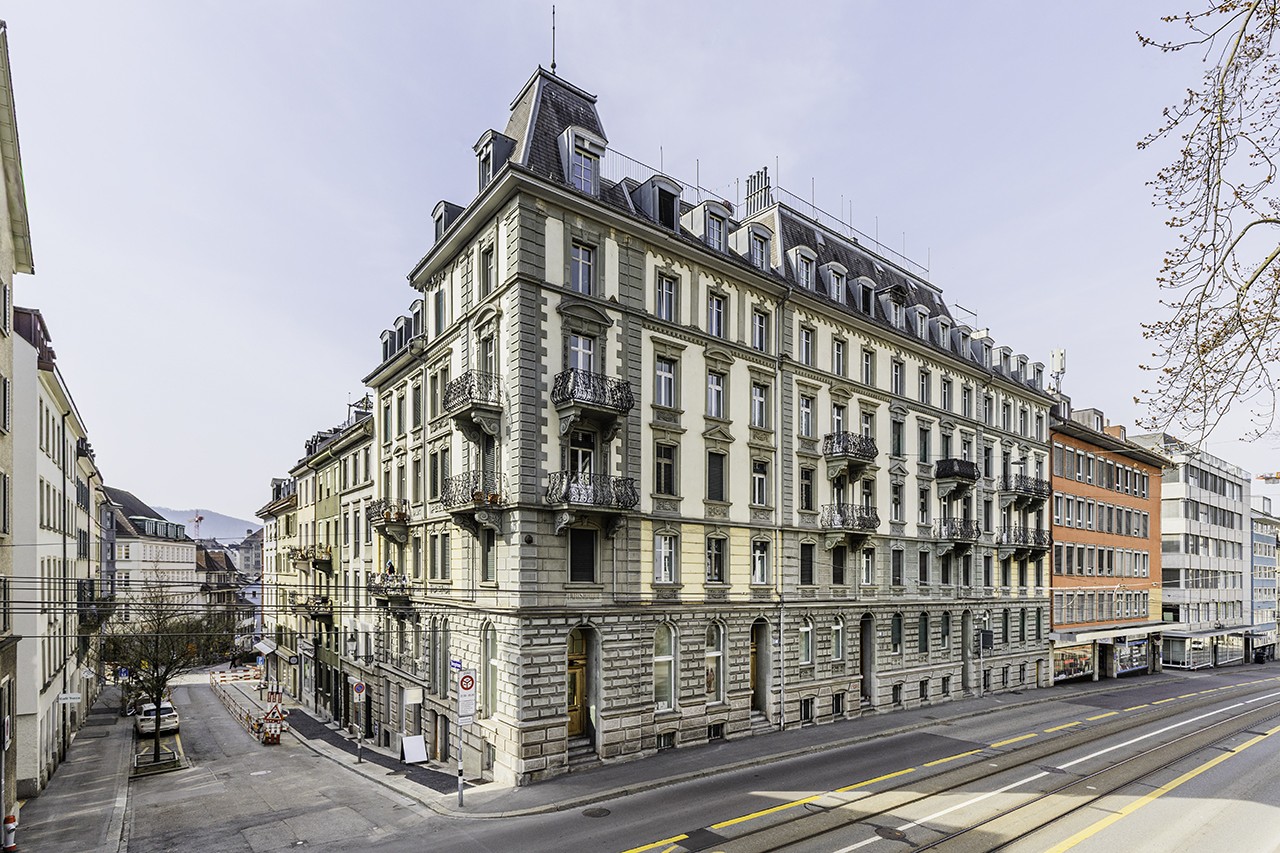 17m² office