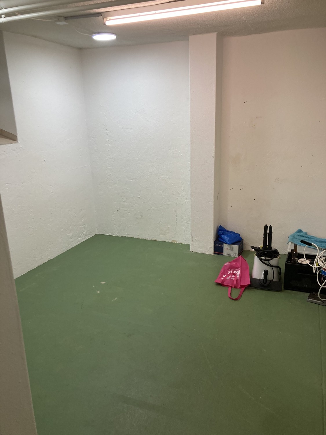 54m² commercial
