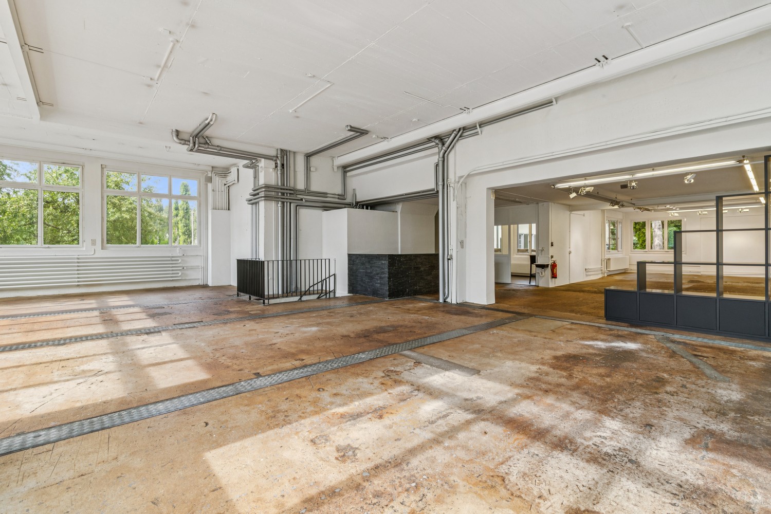 441m² commercial