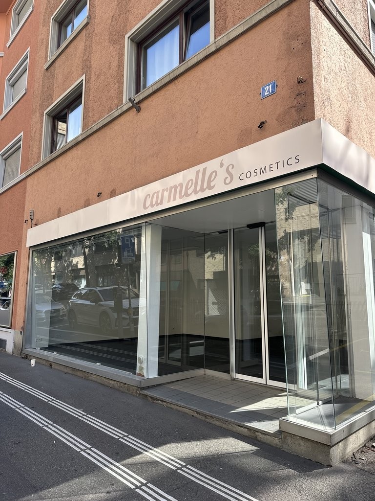 72m² commercial