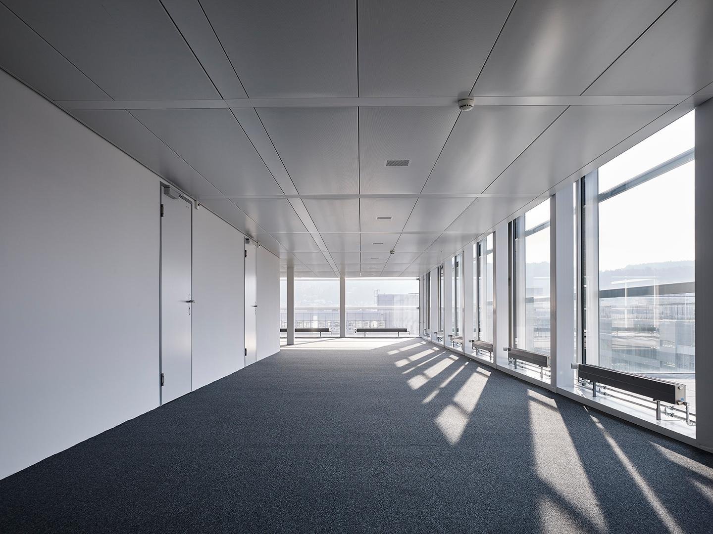 1243m² bureau