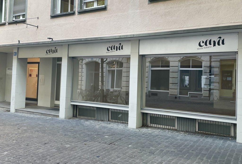 80m² shop
