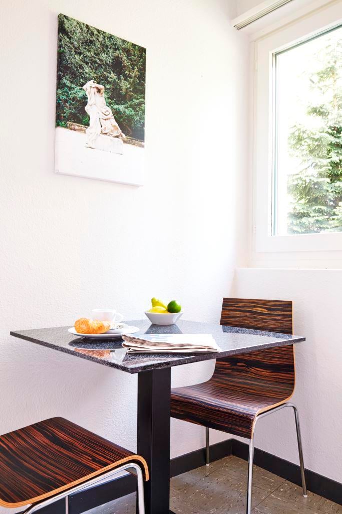 2-Zimmer-Wohnung möbliert