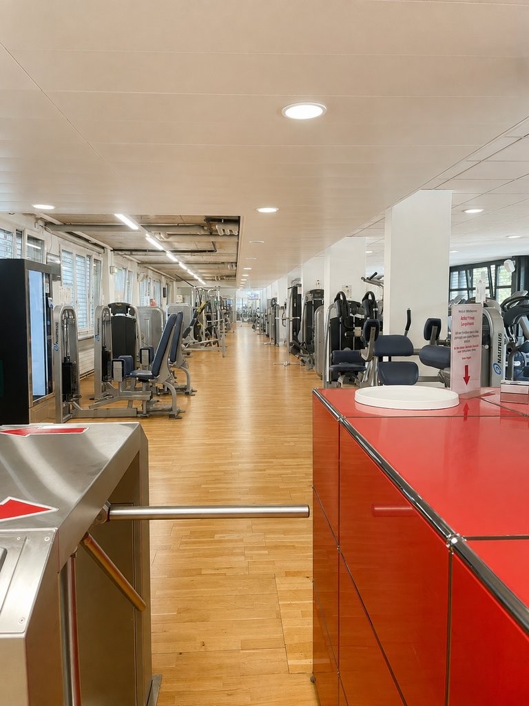 965m² commercial