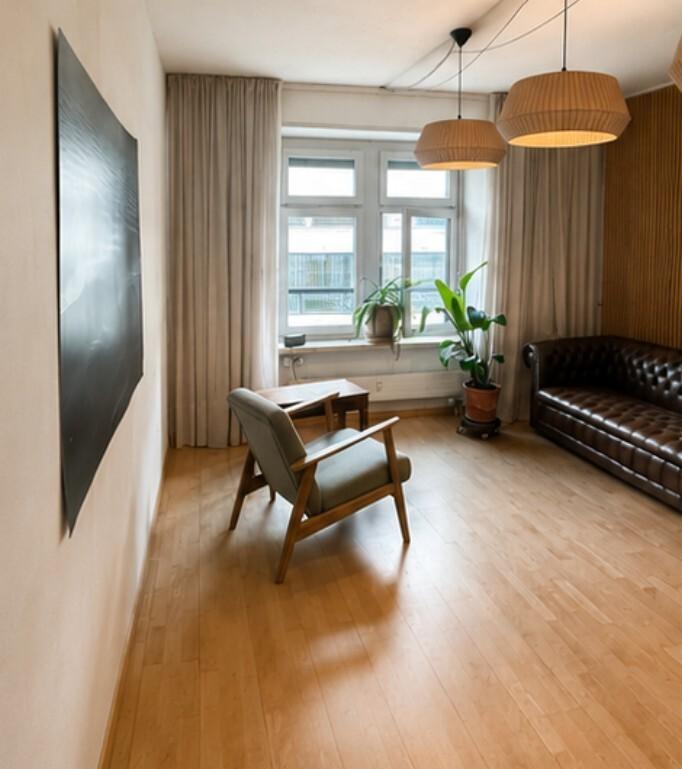 91m² office