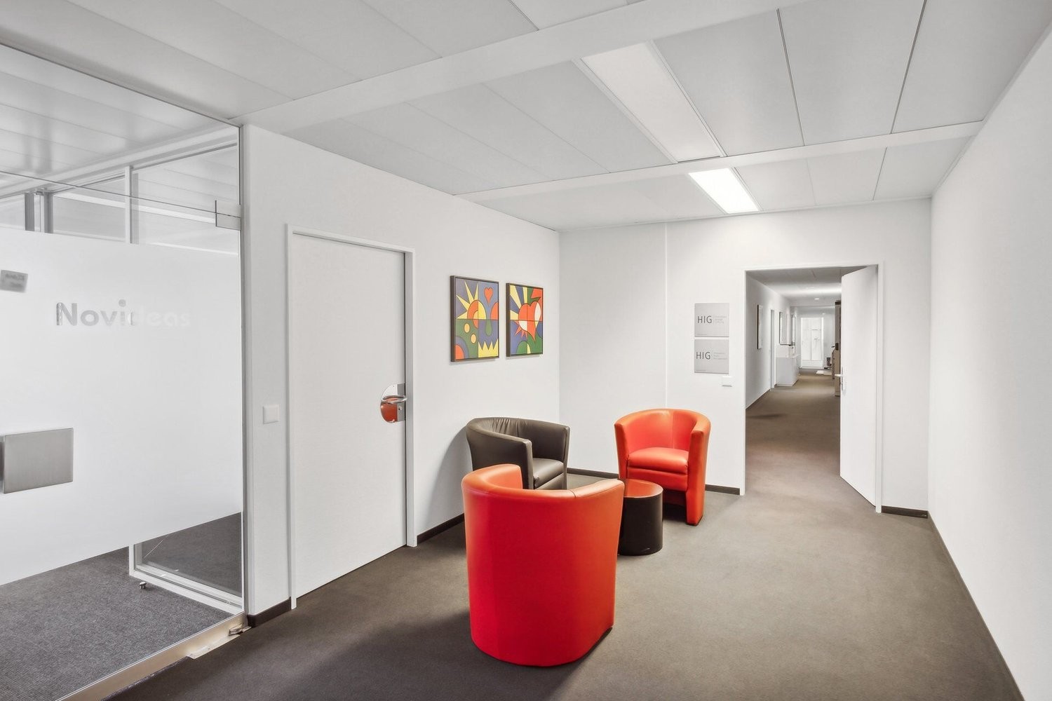 197m² office