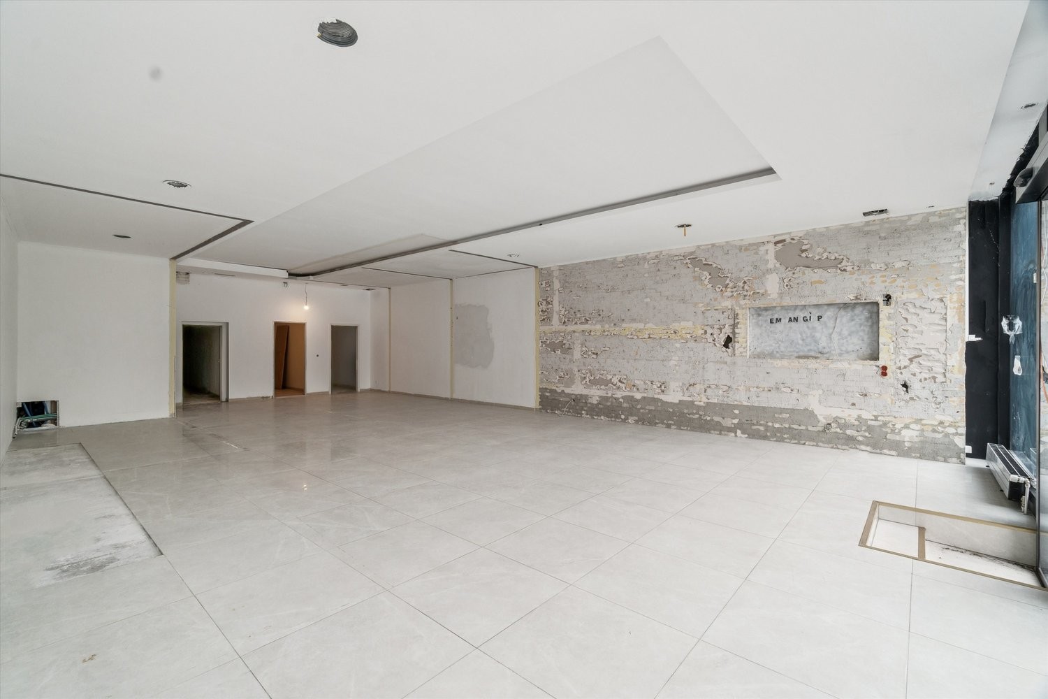 164m² commercial