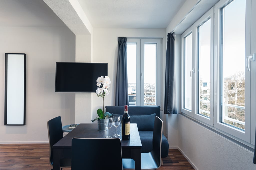 2 rooms furnished flat
